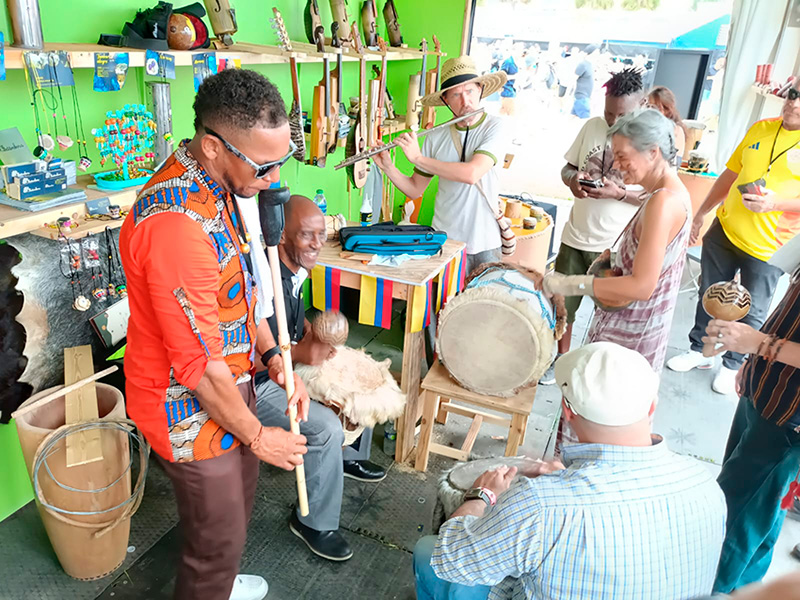 Con artesanías, música, diseño y tradición, artesanos étnicos representaron a Colombia en el Festival de Jazz de Nueva Orleans